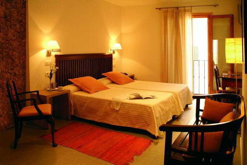 L'hostal - Turisme Interior Pollença